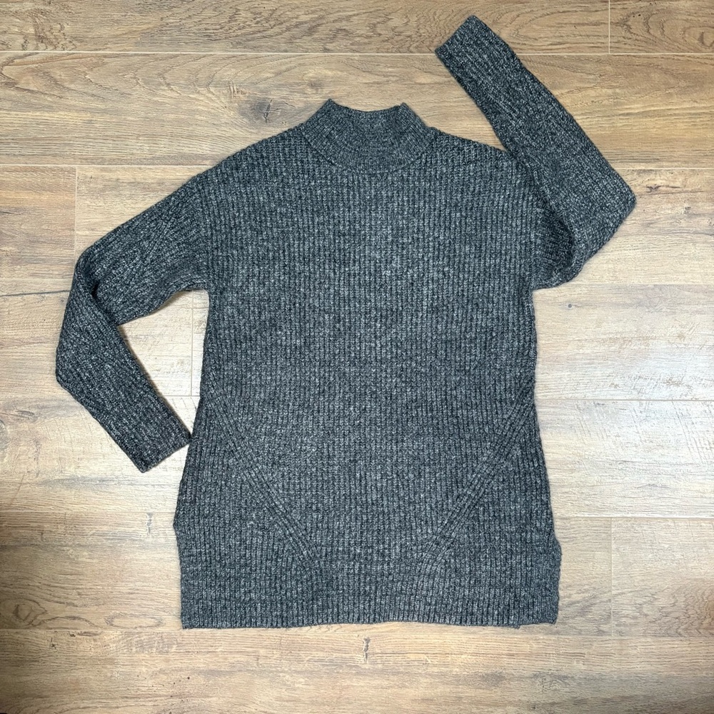 Old Navy | Women’s Gray Tunic Mock Turtleneck Sweater Size Small